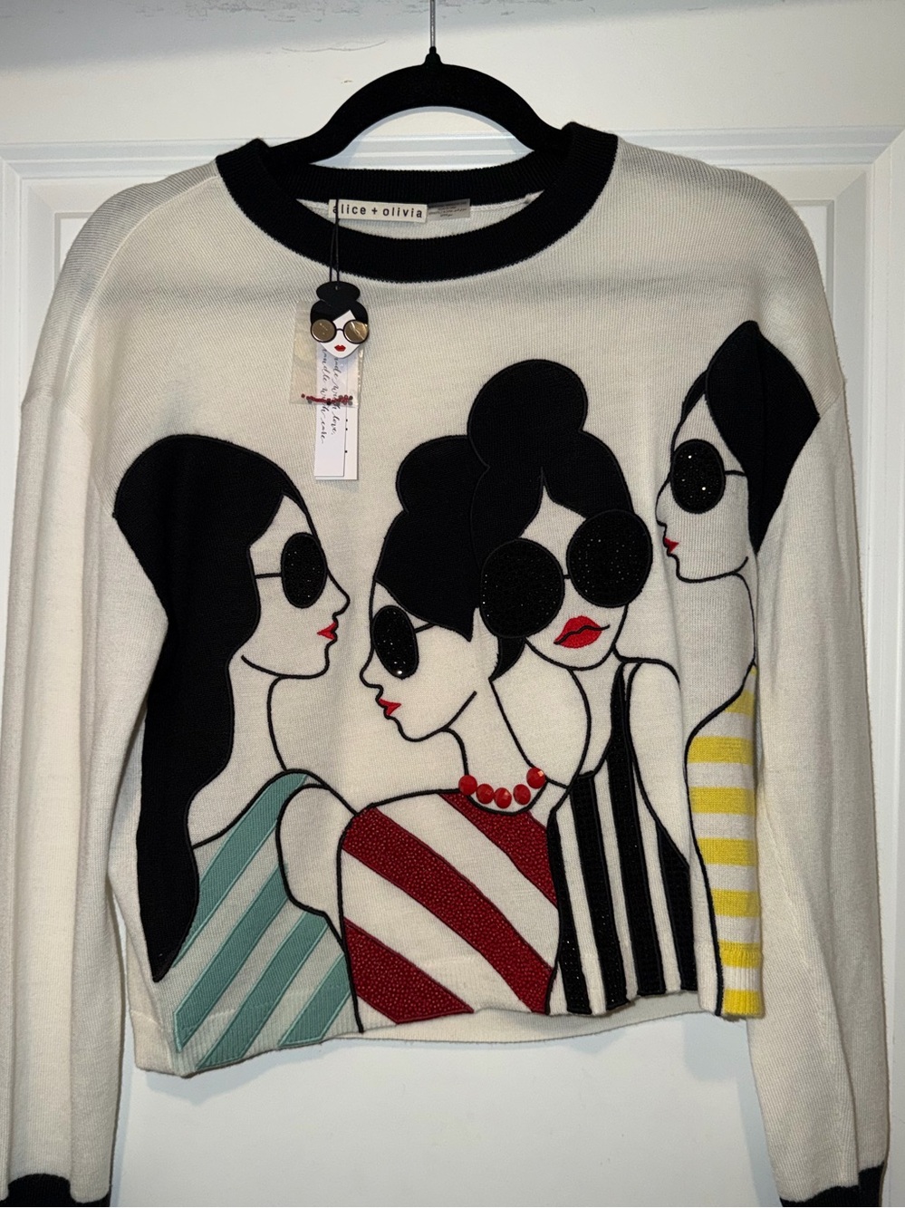 Alice + Olivia White Crewneck Sweater with Multicolor Graphic